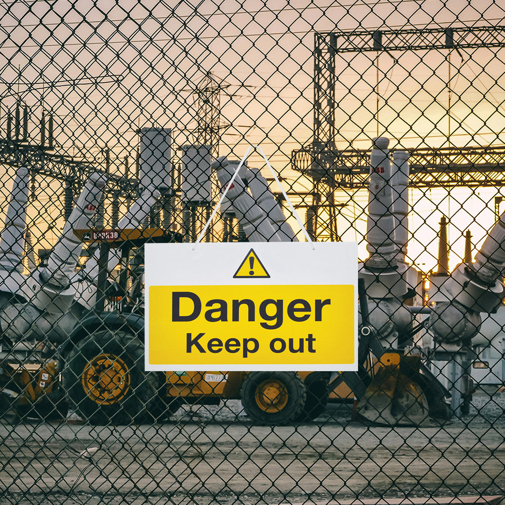 Danger Keep Out Yellow Hanging Warning Sign (BS10)
