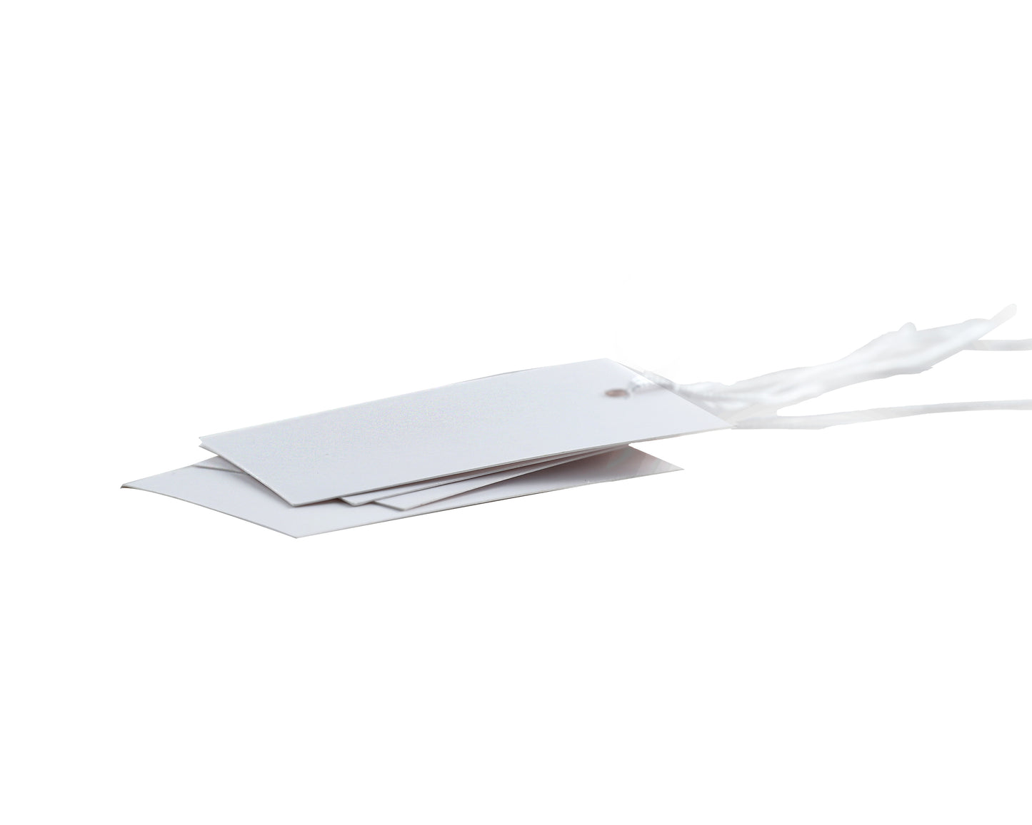 100 x Strung Hanging Card Clothing Tags 60mm x 40mm White tradingmadeeasy.co.uk
