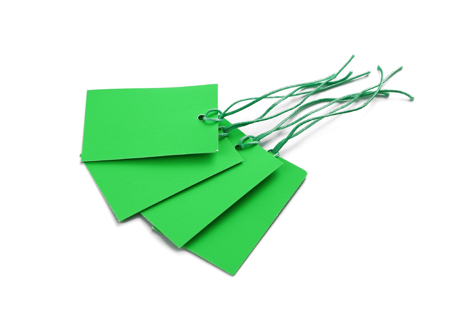 100 x Strung Hanging Card Clothing Tags 60mm x 40mm Green tradingmadeeasy.co.uk