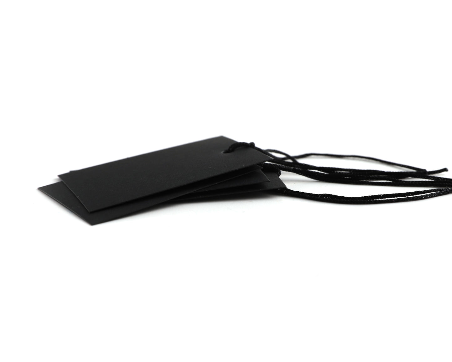 100 x Strung Hanging Card Clothing Tags 70mm x 45mm Black tradingmadeeasy.co.uk