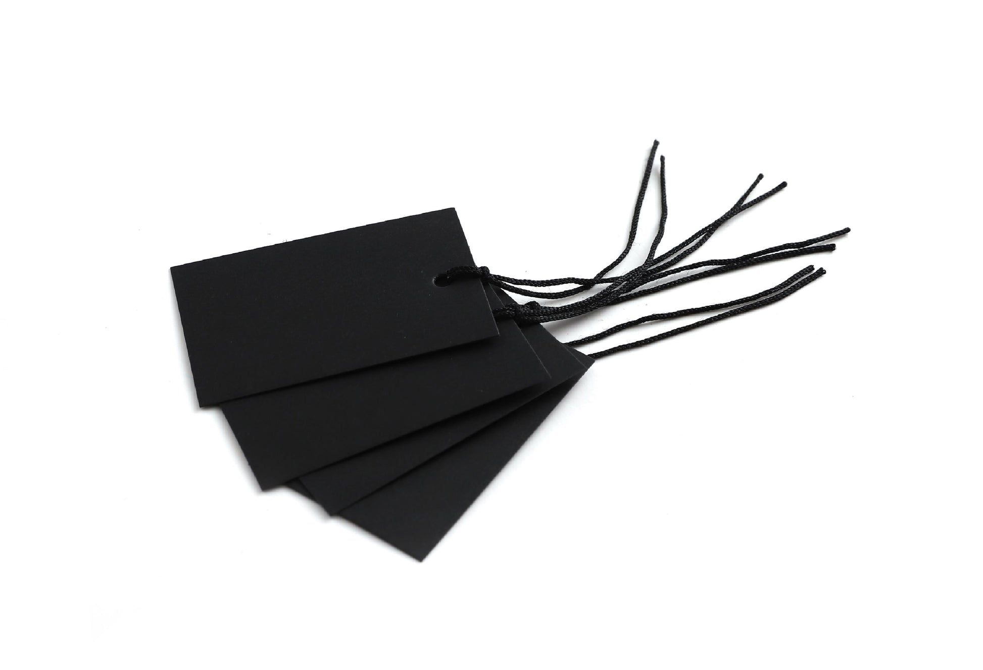 100 x Strung Hanging Card Clothing Tags 70mm x 45mm Black tradingmadeeasy.co.uk