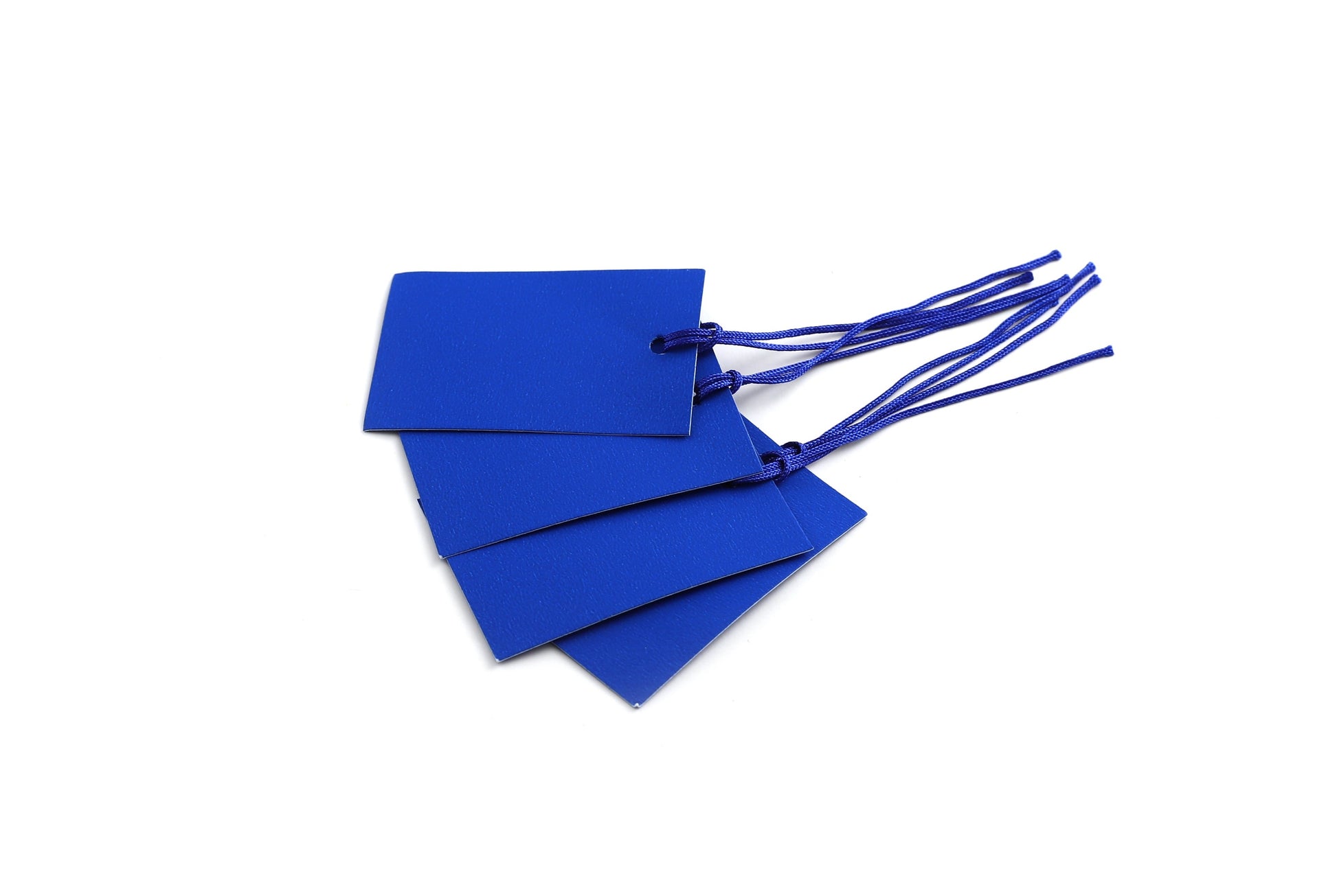 100 x Strung Hanging Card Clothing Tags 70mm x 45mm Blue tradingmadeeasy.co.uk