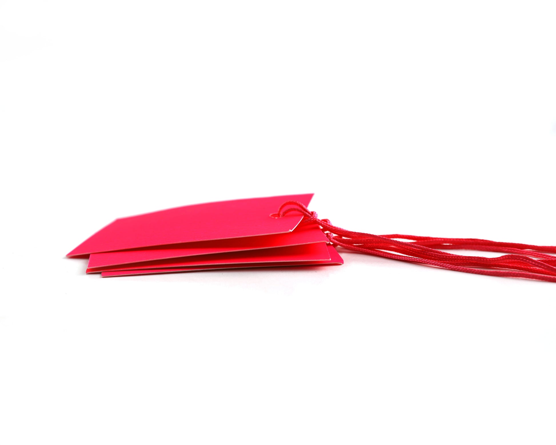 100 x Strung Hanging Card Clothing Tags 60mm x 40mm Pink tradingmadeeasy.co.uk