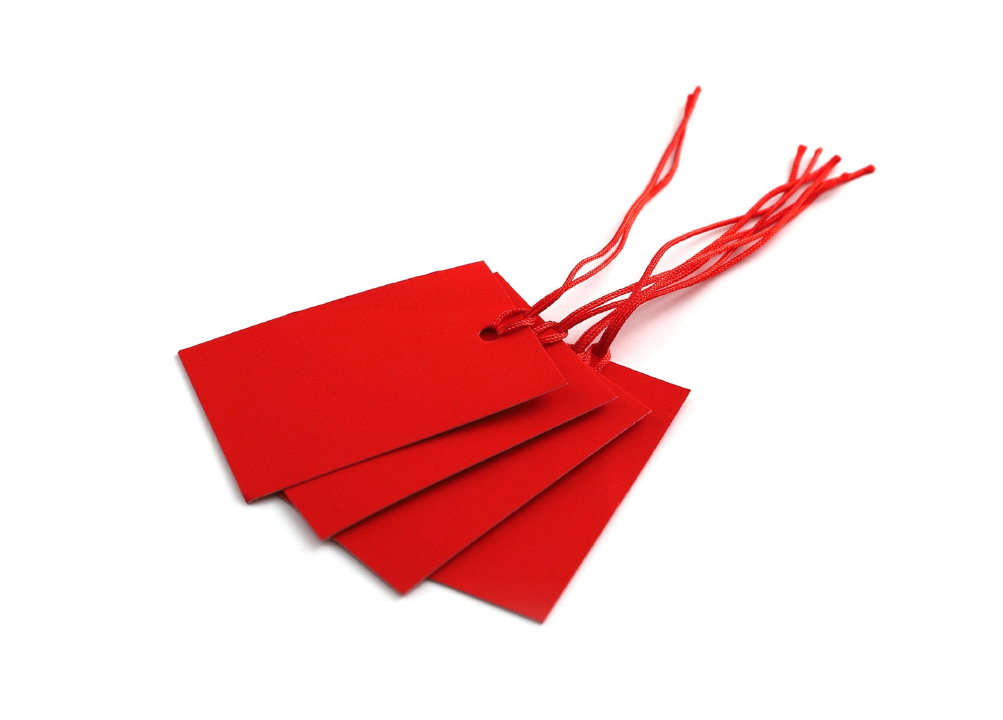 100 x Strung Hanging Card Clothing Tags 60mm x 40mm Red tradingmadeeasy.co.uk